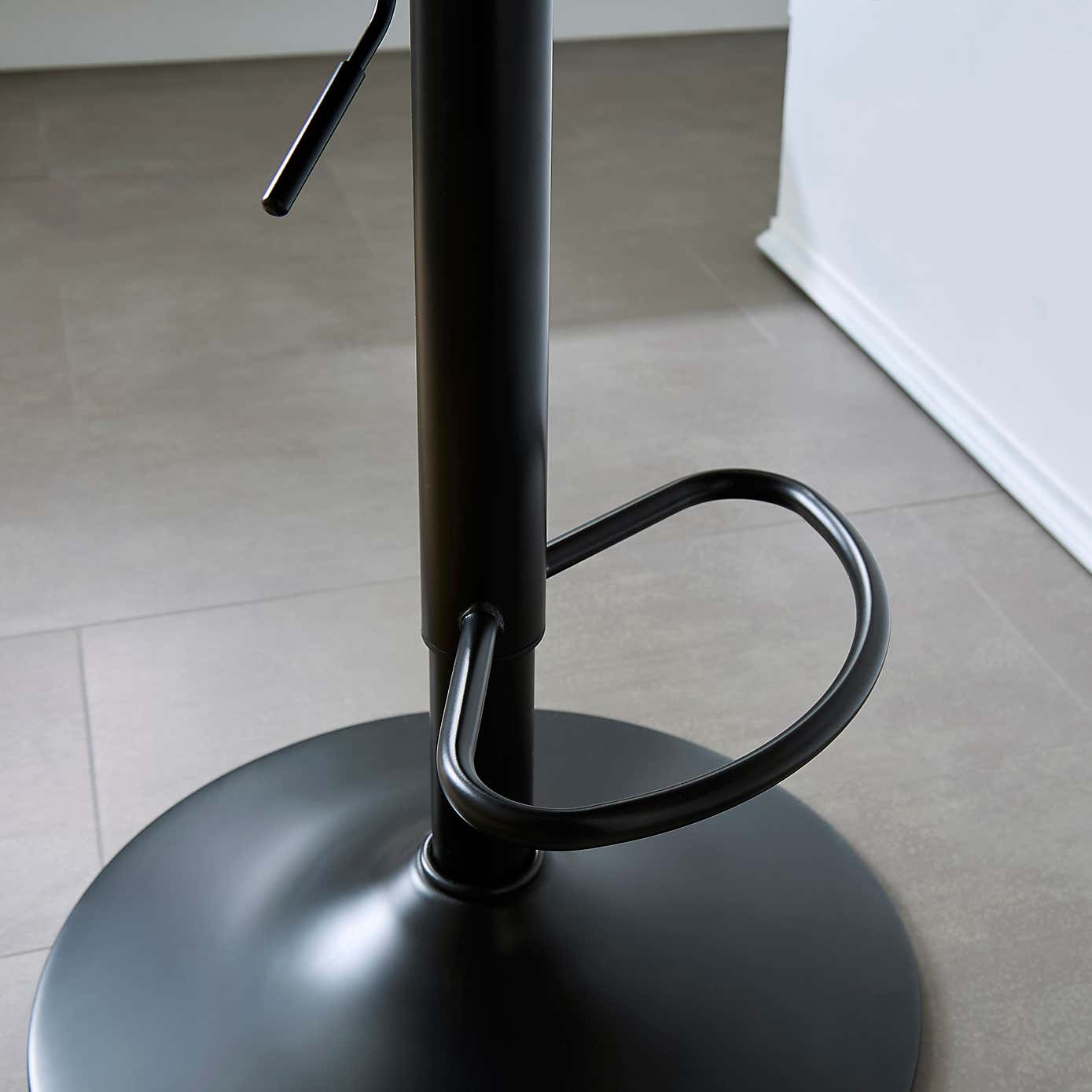 Carousel zoom image position 5 of 7