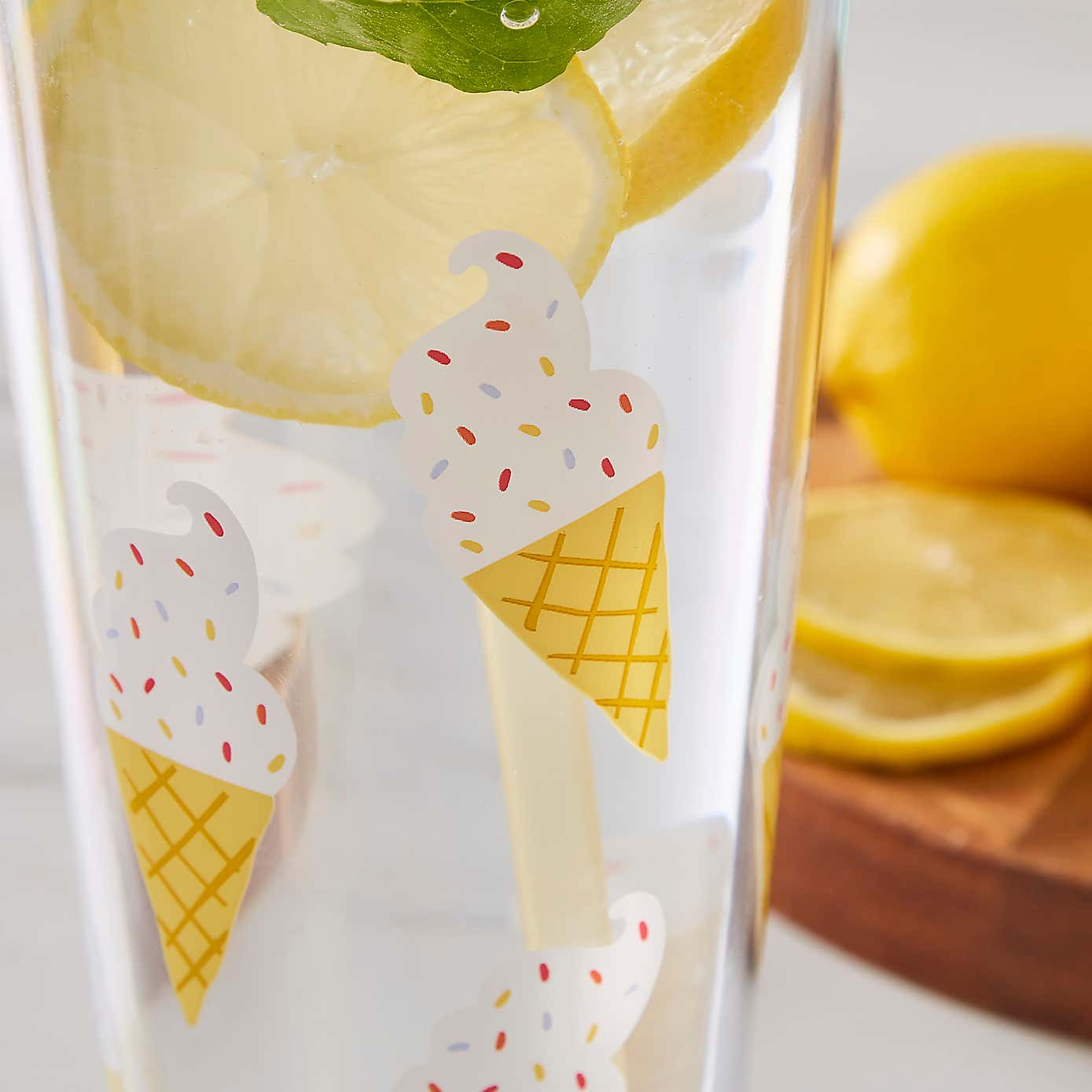 Carousel zoom image position 2 of 3