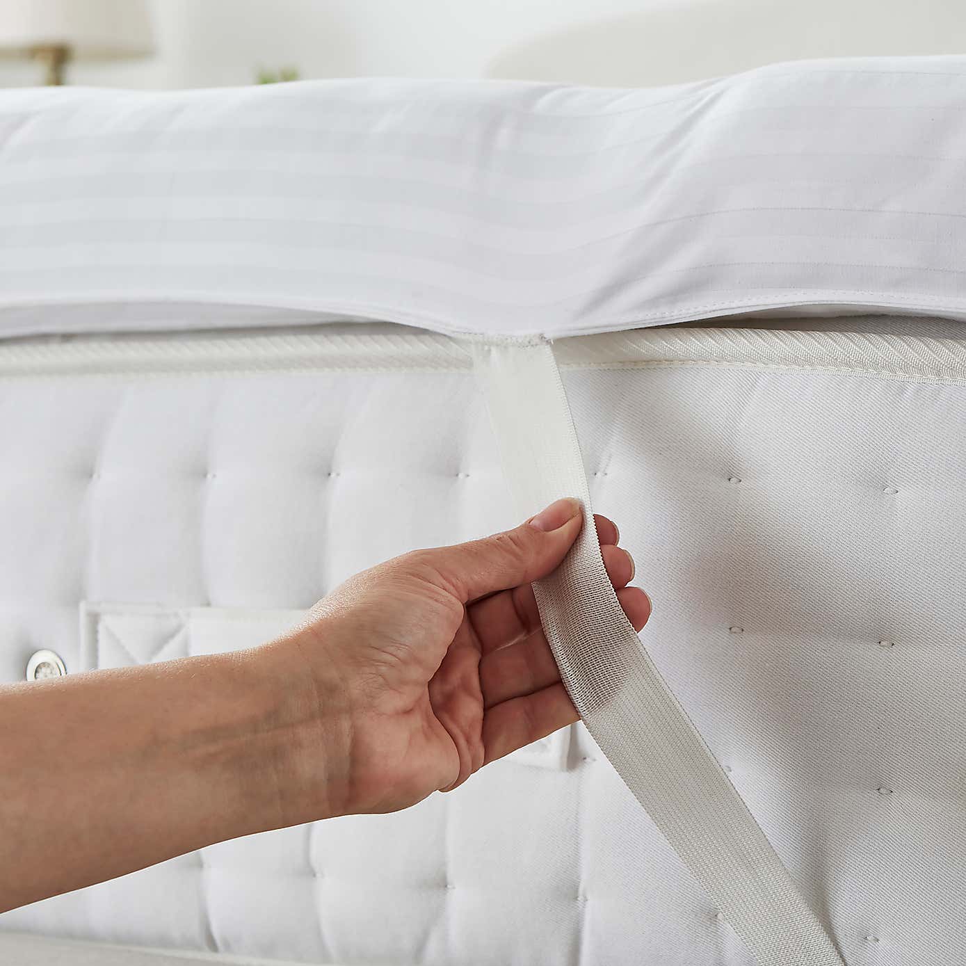 Carousel zoom image position 3 of 3