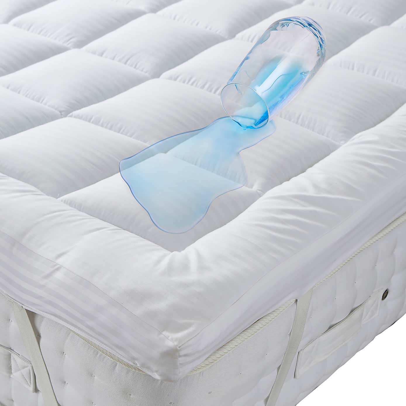 Carousel zoom image position 2 of 4