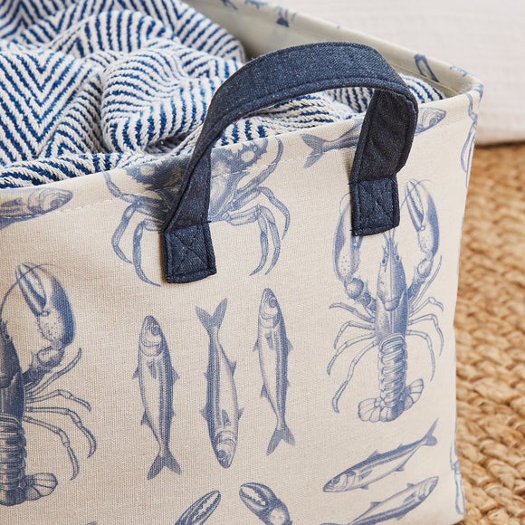 Carousel navigation image position 2 of 3