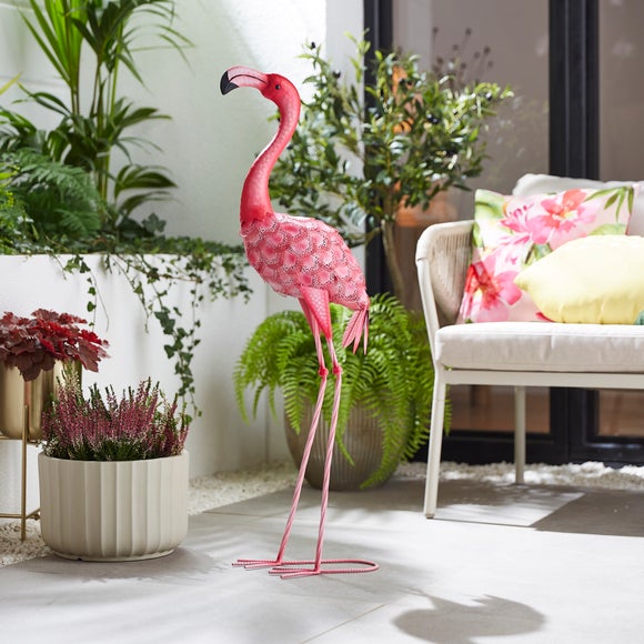Pink Flamingo Garden Décor