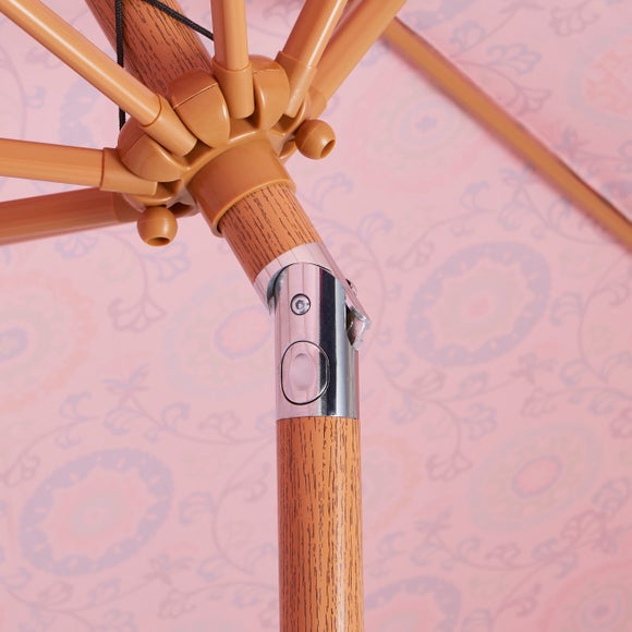 Carousel navigation image position 4 of 7