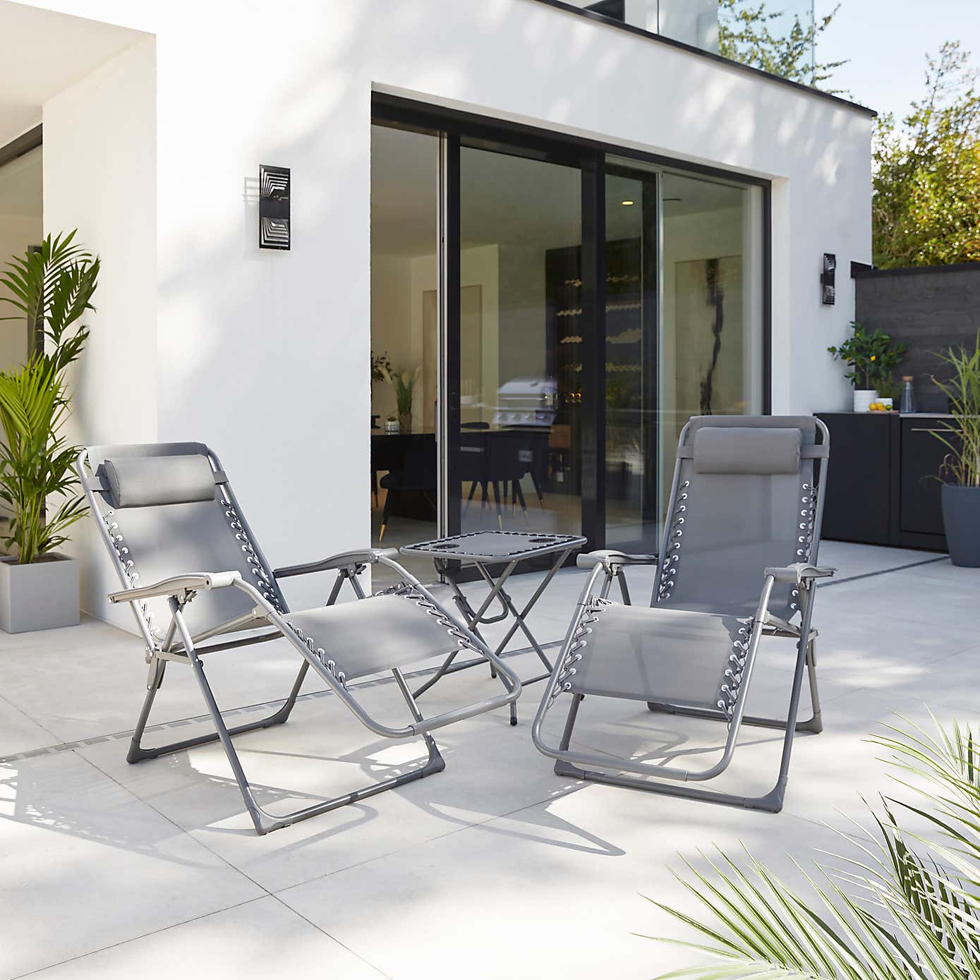 Carousel zoom image position 3 of 9