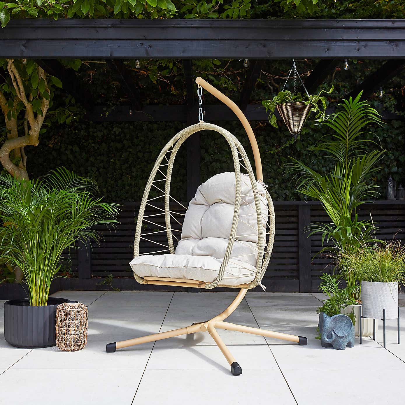 Carousel zoom image position 2 of 8