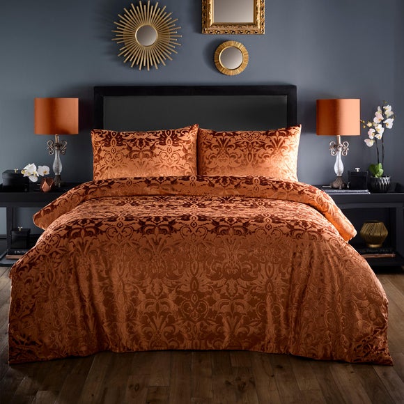 View Laurence Llewelyn-bowen Firenza Duvet Cover And Pillowcase Set View Laurence Llewelyn-bowen Firenza Duvet Cover And Pillowcase Set