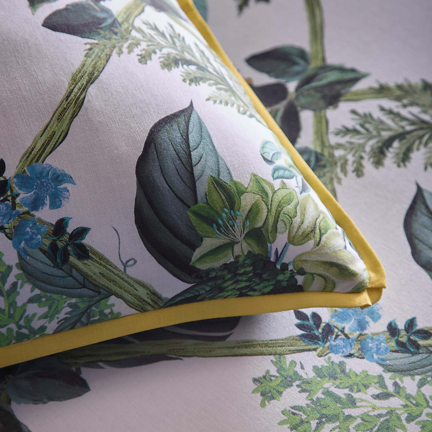 Carousel zoom image position 3 of 6