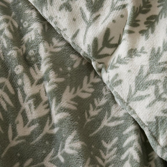 Photo 3 of Fusion Winter Foliage Duvet Cover & Pillowcase Set