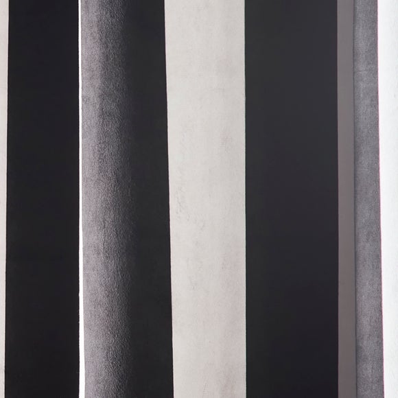 Carousel navigation image position 3 of 5