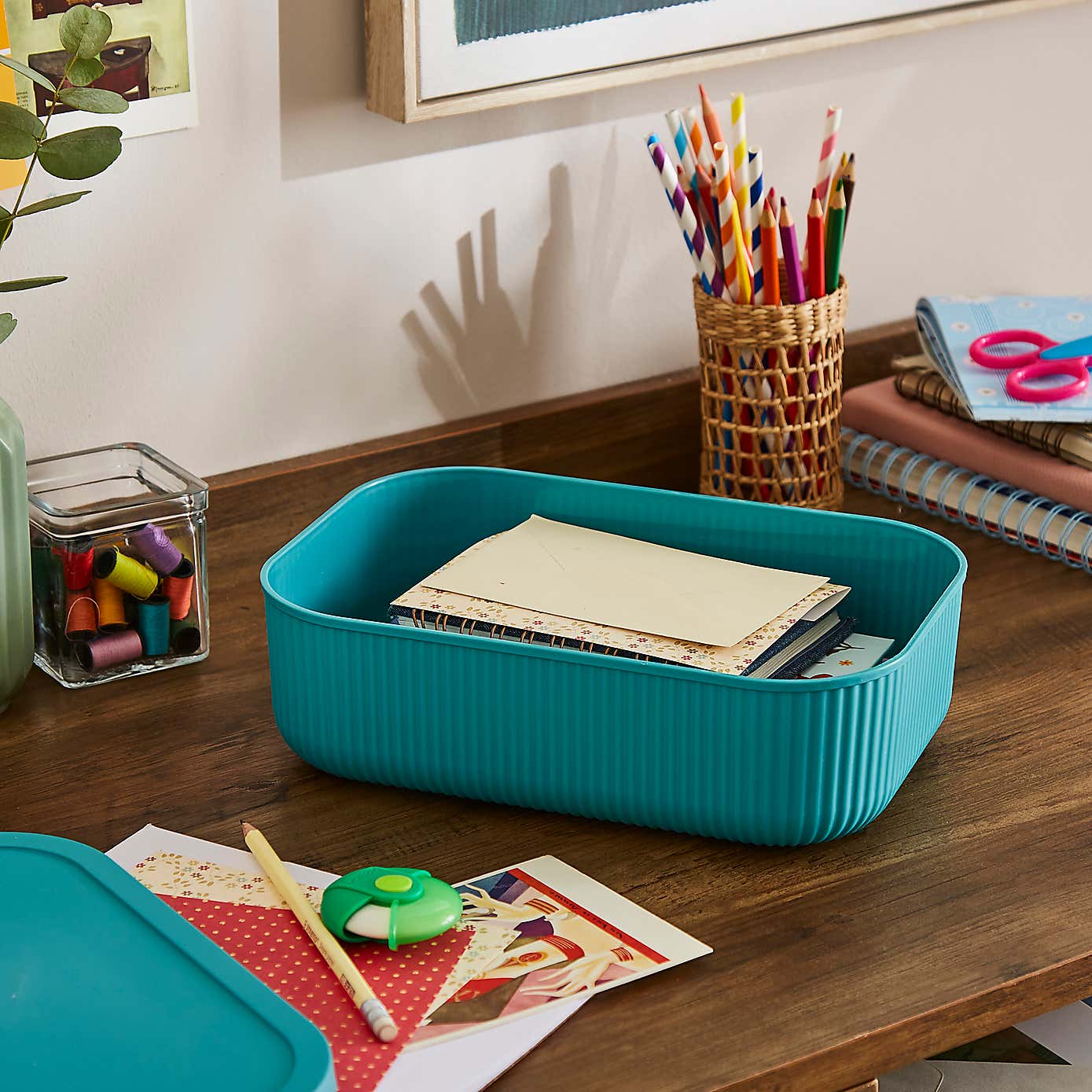 Carousel zoom image position 2 of 3