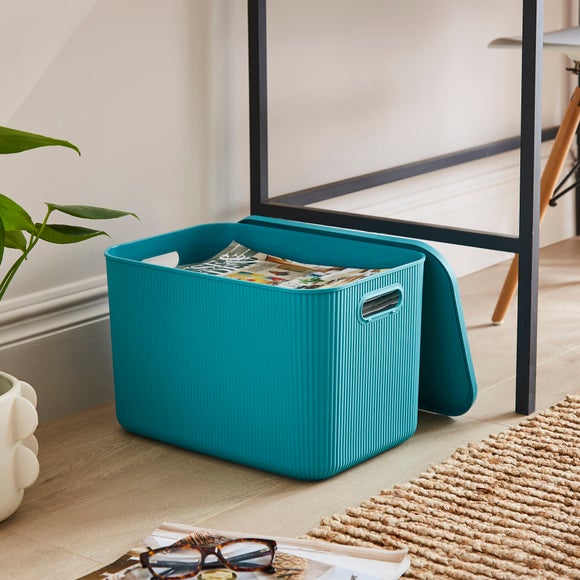 Carousel navigation image position 2 of 3