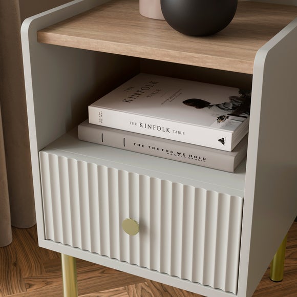 Carousel navigation image position 3 of 8