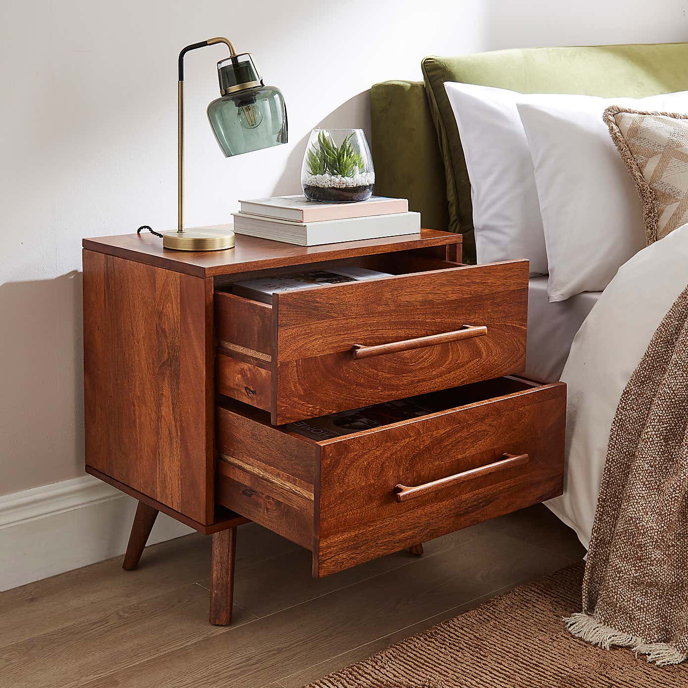 Carousel zoom image position 2 of 8