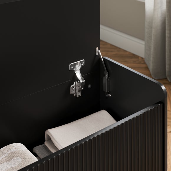 Carousel navigation image position 3 of 8