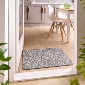 Marvel Boucle Hi Low Leopard Washable Mat