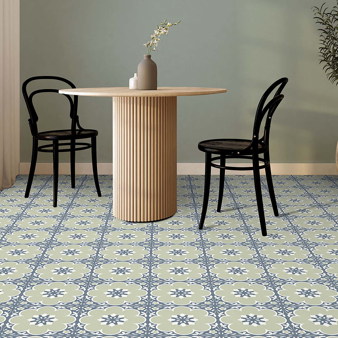 Carousel zoom image position 3 of 7