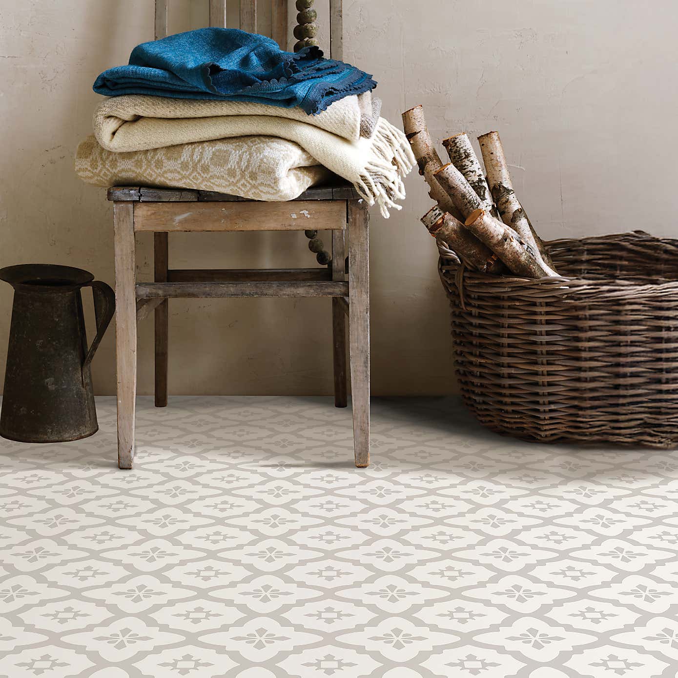 Carousel zoom image position 3 of 7