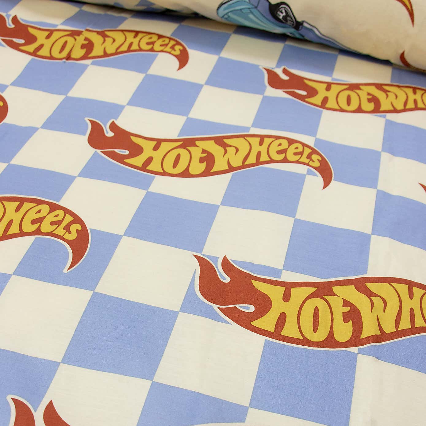 Carousel zoom image position 4 of 6