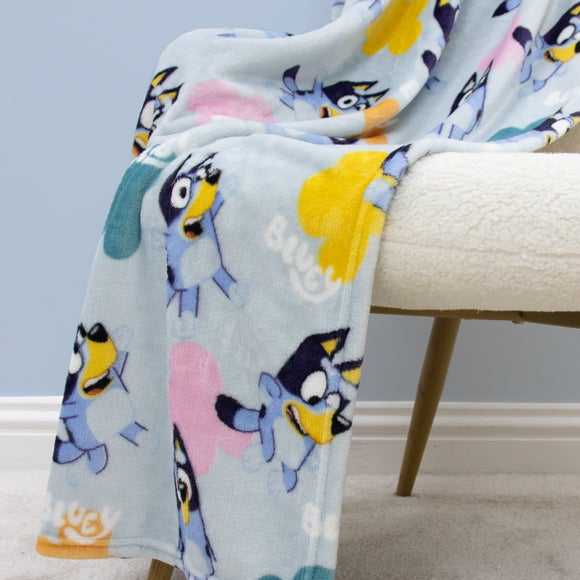 Carousel navigation image position 3 of 4