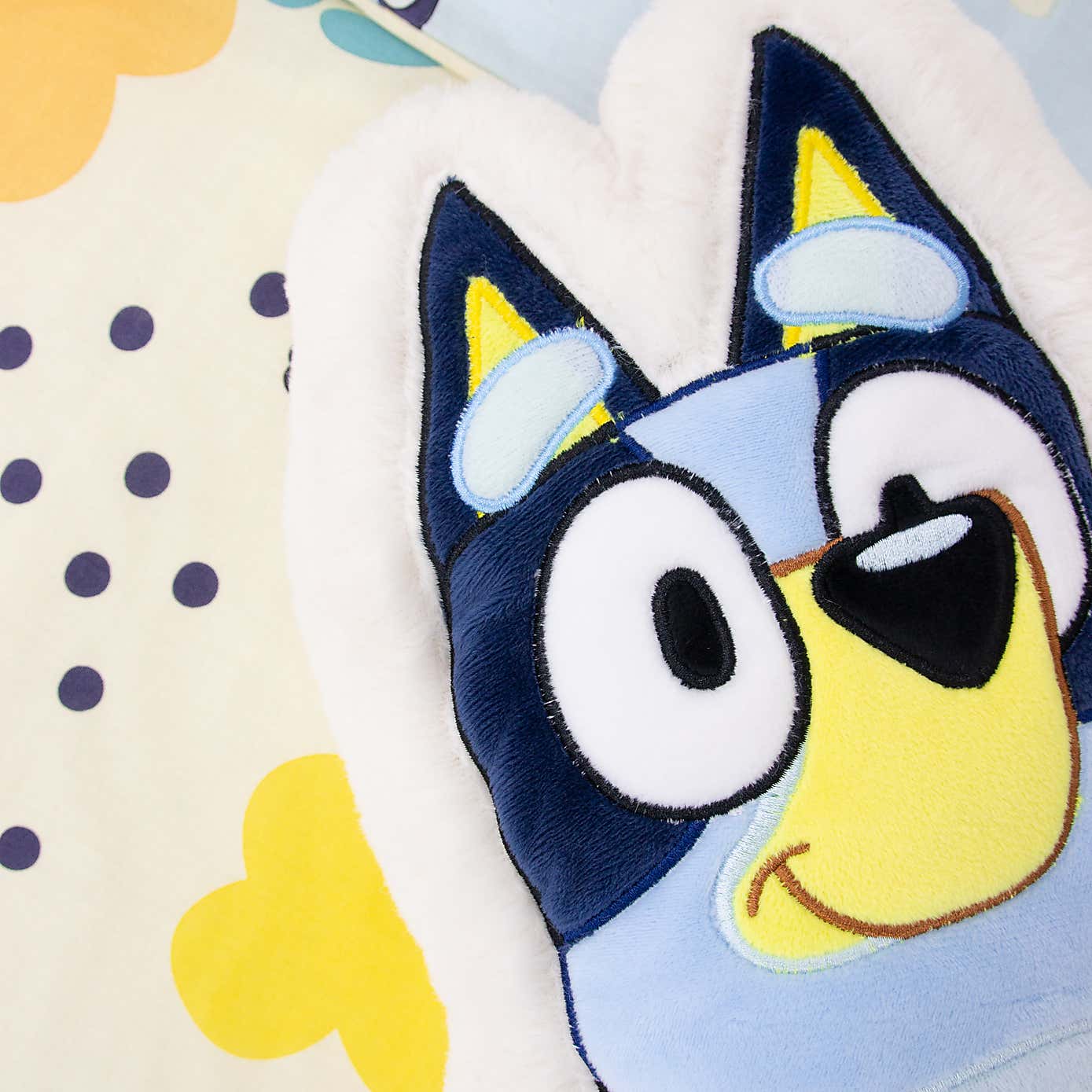 Carousel zoom image position 2 of 4