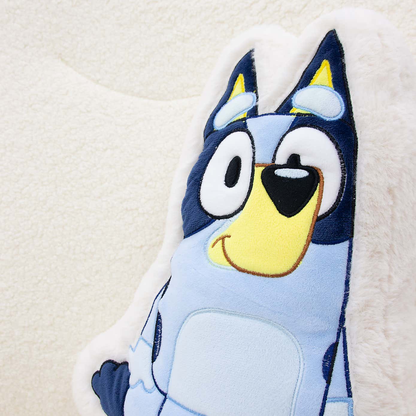 Carousel zoom image position 4 of 4