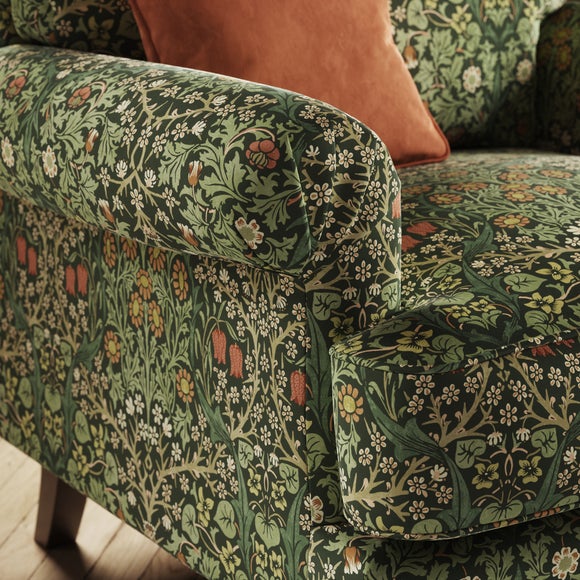 Carousel navigation image position 4 of 8