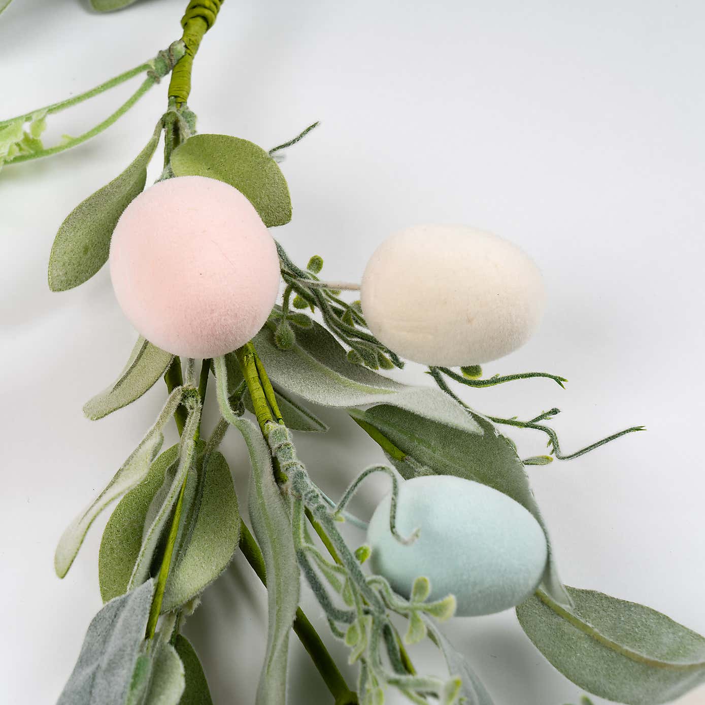 Carousel zoom image position 2 of 3