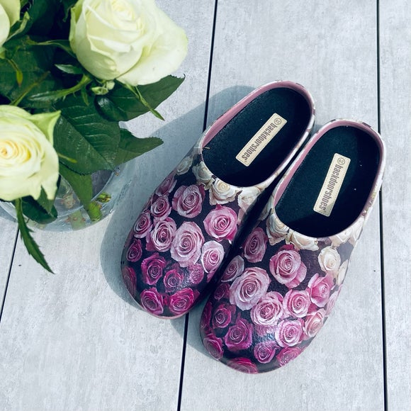 Carousel navigation image position 2 of 9