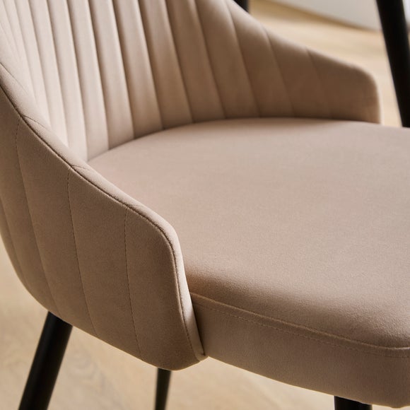 Carousel navigation image position 4 of 9