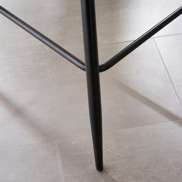 Carousel navigation image position 4 of 6