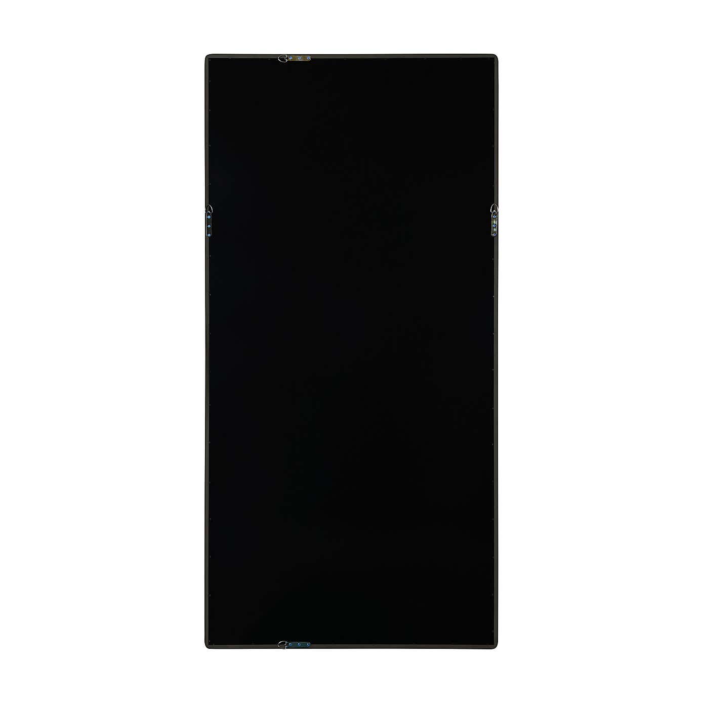 Carousel zoom image position 4 of 4