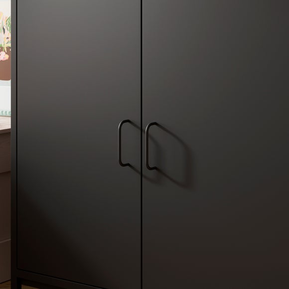 Carousel navigation image position 3 of 5