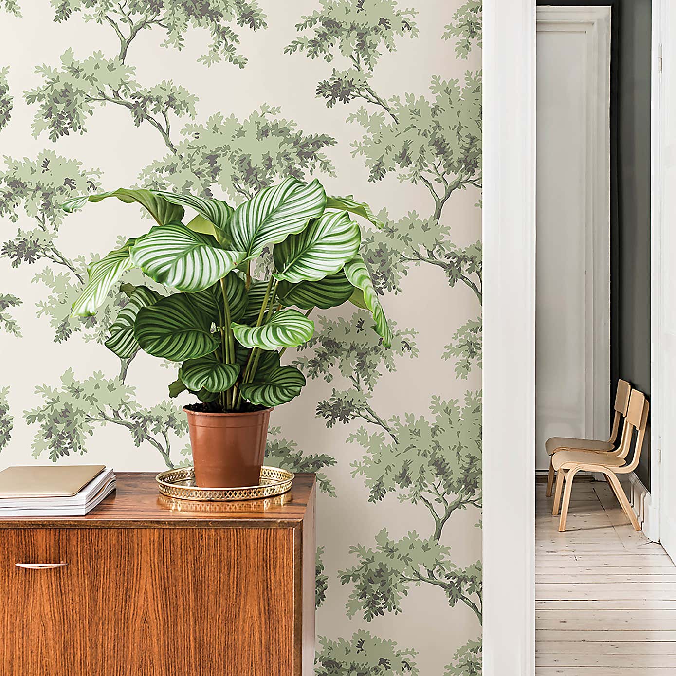 Carousel zoom image position 3 of 4