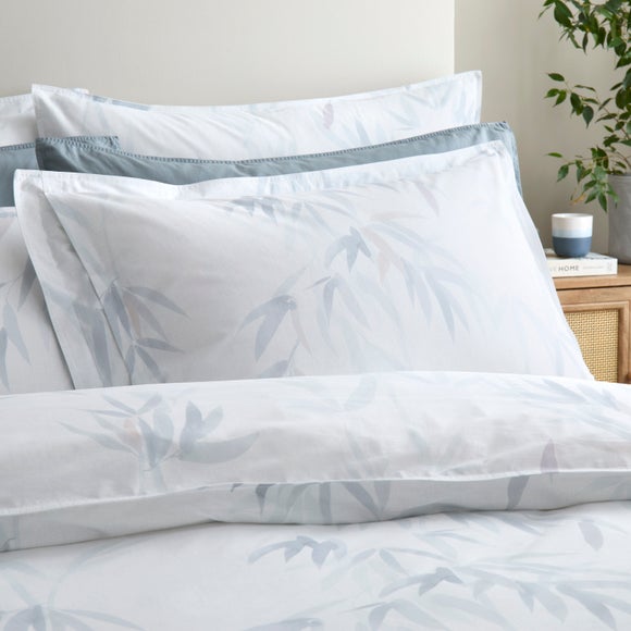 Carousel navigation image position 2 of 4