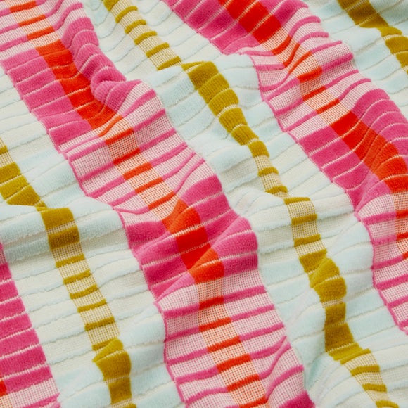 Carousel navigation image position 3 of 5