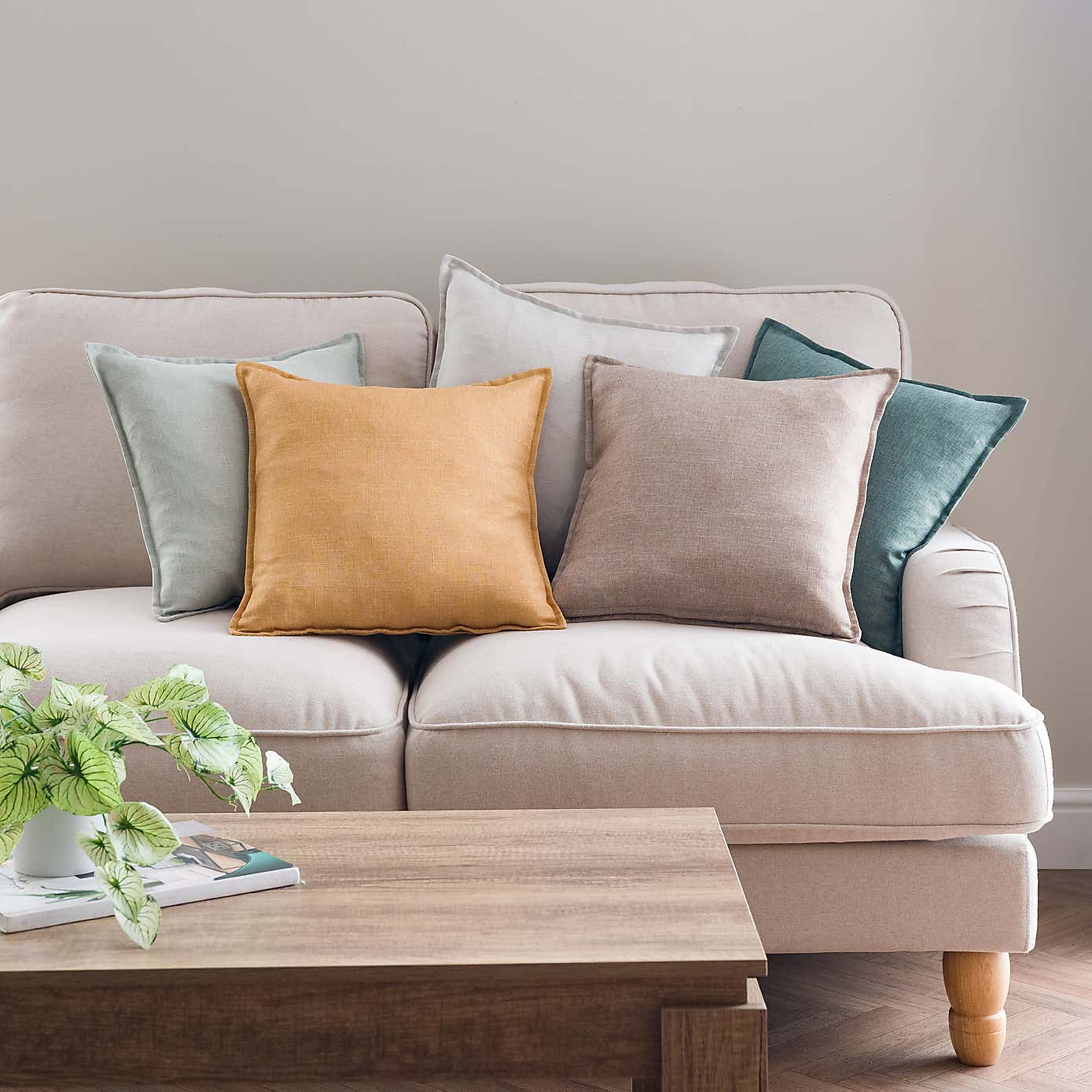 Carousel zoom image position 2 of 2