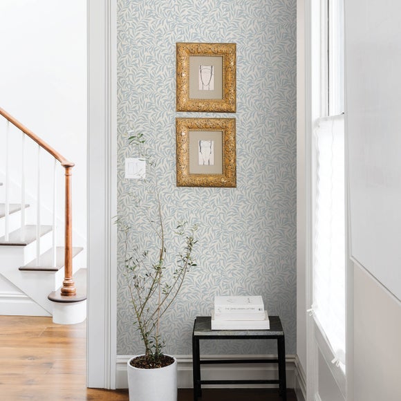 Carousel navigation image position 3 of 5