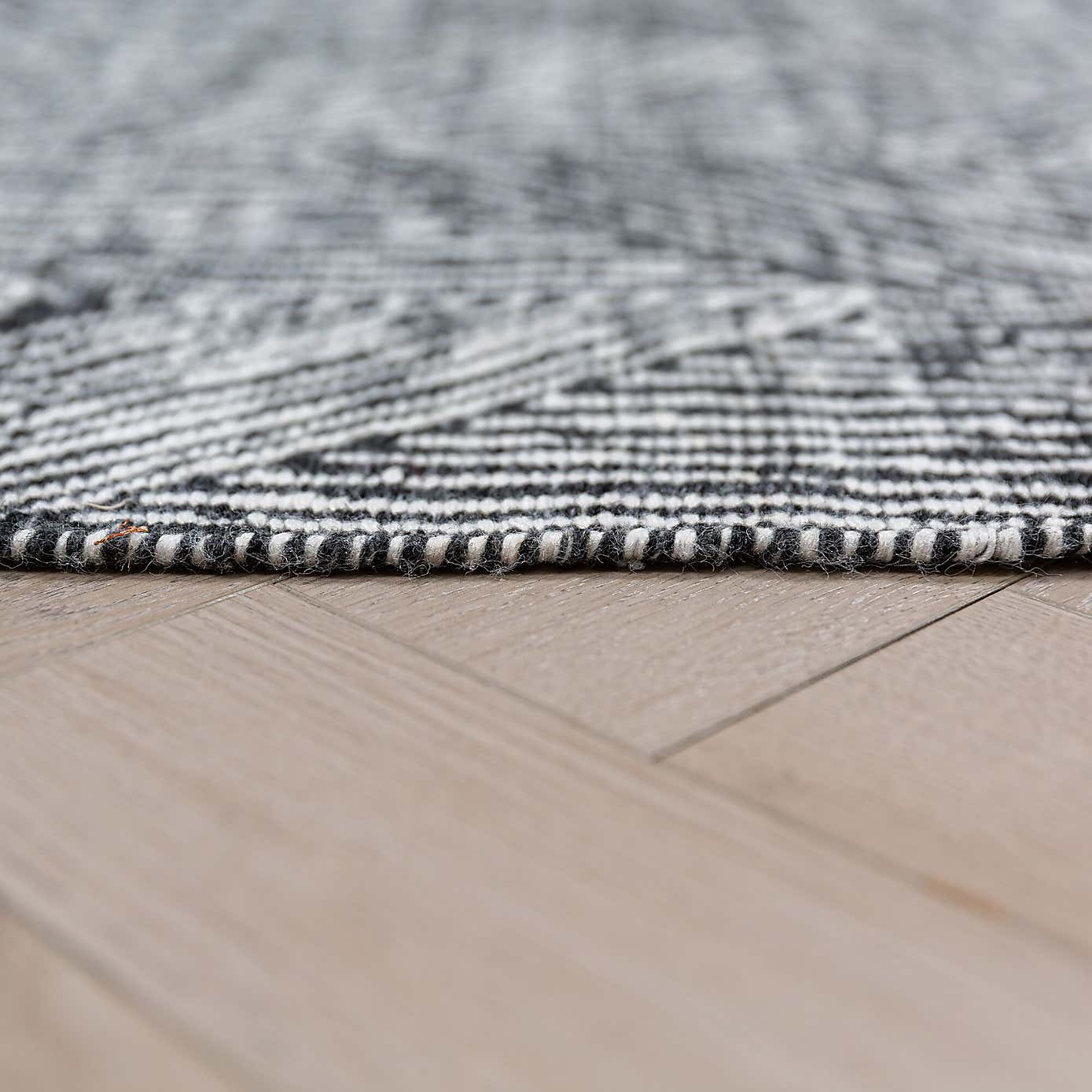 Carousel zoom image position 4 of 6