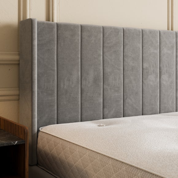 Carousel navigation image position 5 of 7