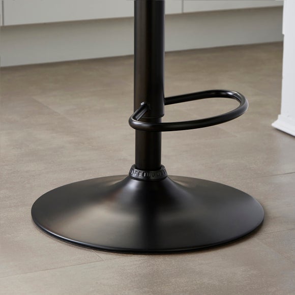 Carousel navigation image position 4 of 7