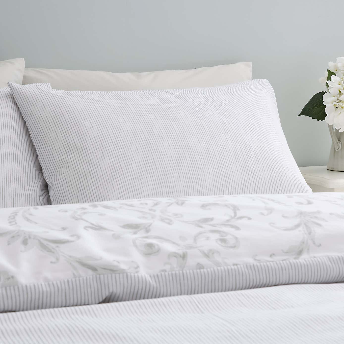 Carousel zoom image position 4 of 8