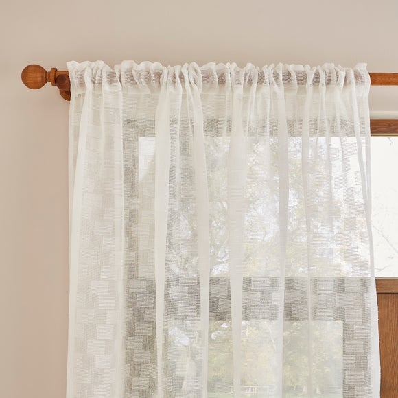 Maxton Global Slot Top Voile