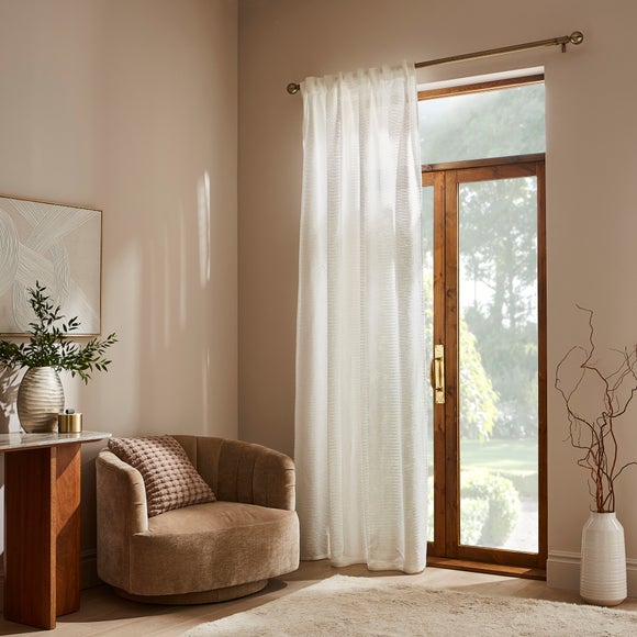 Carousel navigation image position 2 of 3