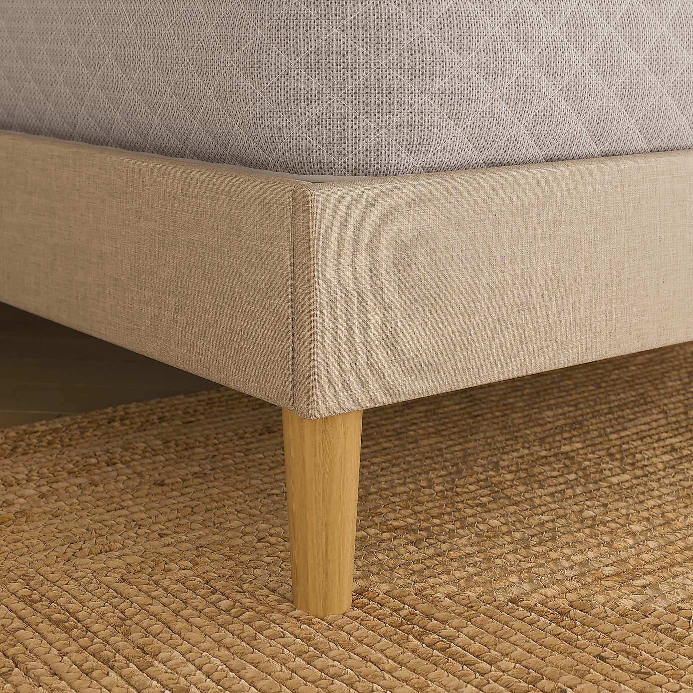 Carousel zoom image position 3 of 7