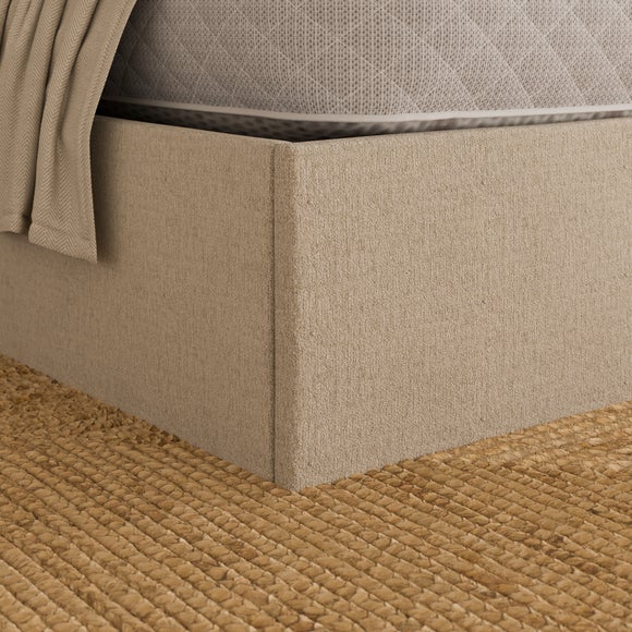 Carousel navigation image position 4 of 10