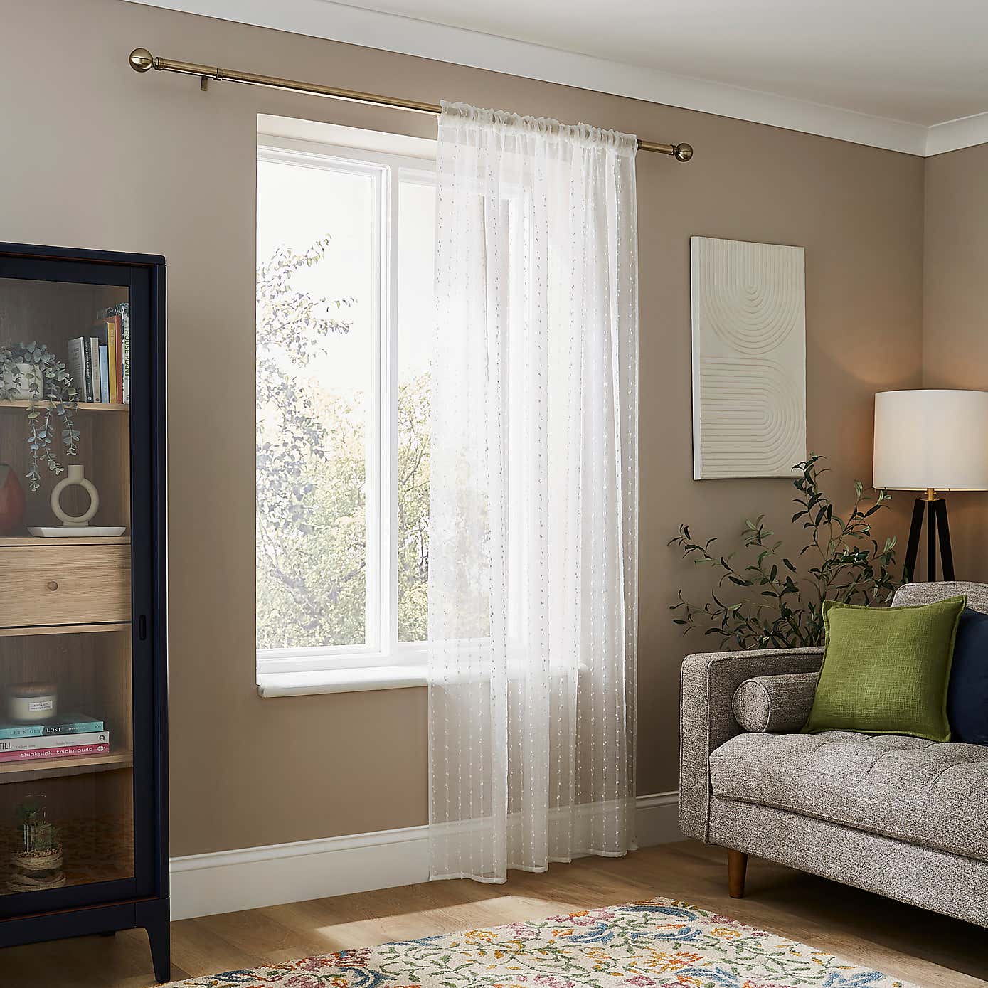 Carousel zoom image position 2 of 4