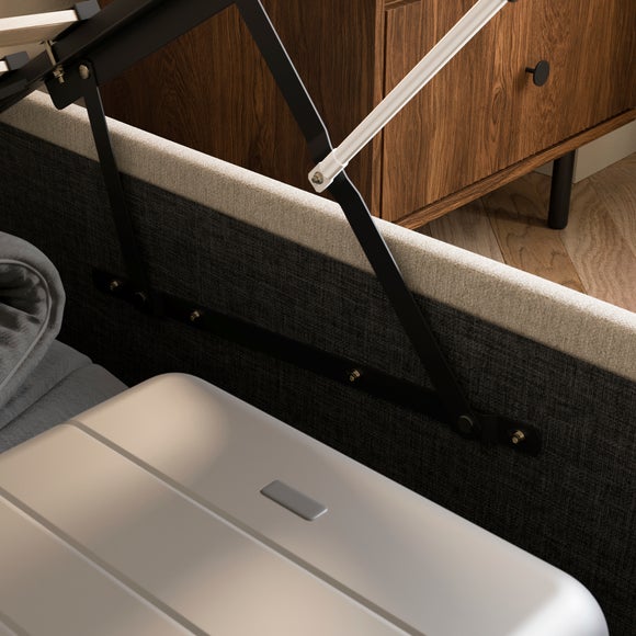 Carousel navigation image position 5 of 9