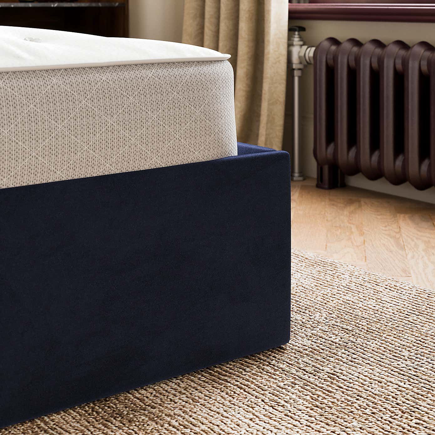 Carousel zoom image position 4 of 10