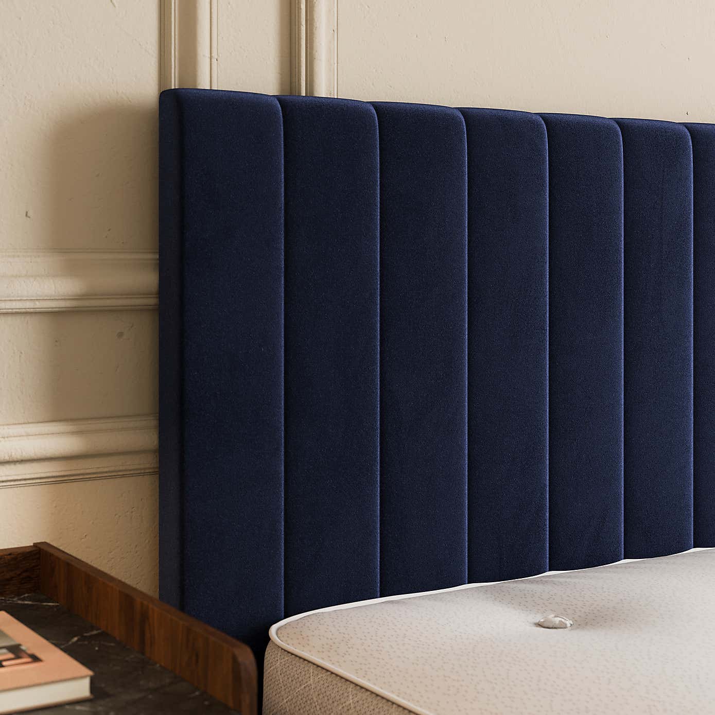 Carousel zoom image position 6 of 10