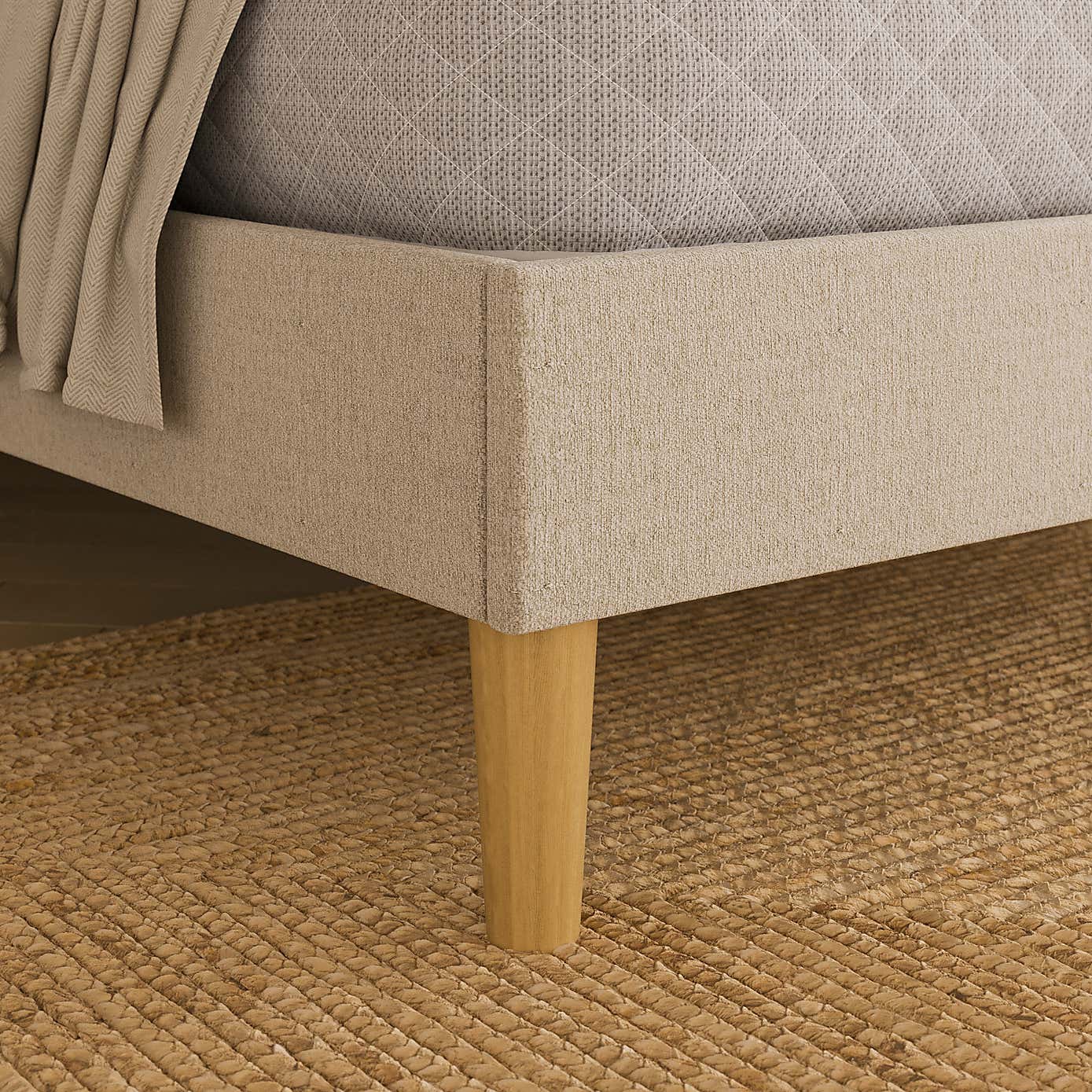 Carousel zoom image position 3 of 7